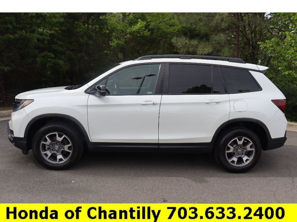 Certified 2022 Honda Passport TrailSport image 4