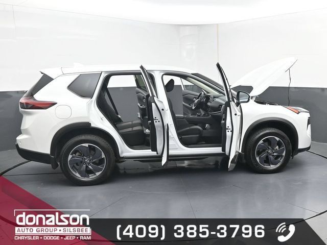Used 2025 Nissan Rogue SV AWD/4WD image 21