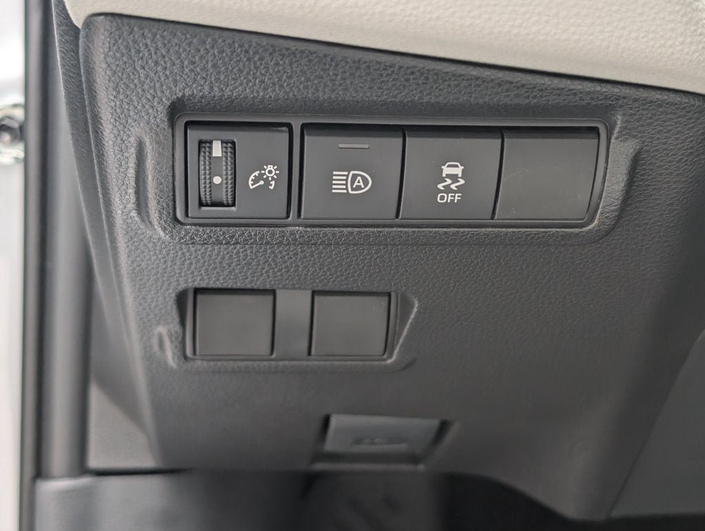 New 2026 Toyota Corolla Cross L FWD image 11