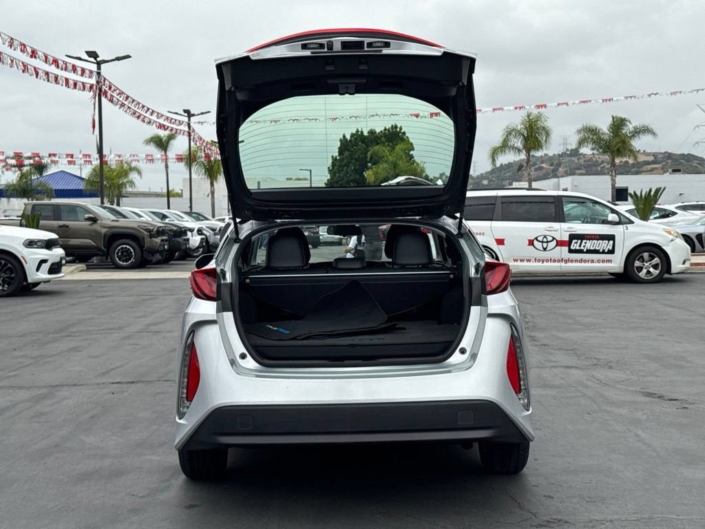 Certified 2021 Toyota Prius Prime XLE w/ Carpet Mat Package (TMS) FWD image 16