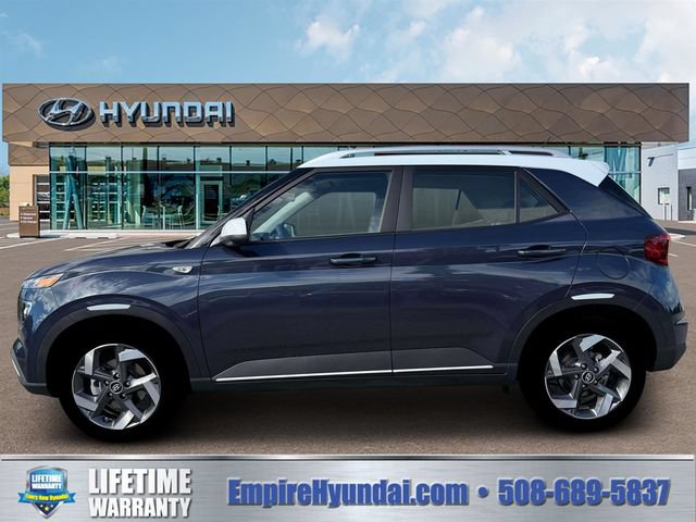 New 2026 Hyundai Venue SEL FWD image 3