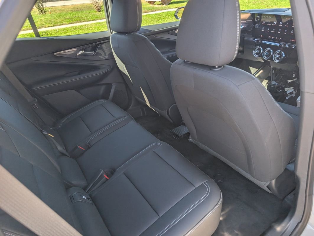 Used 2025 Chevrolet Blazer EV AWD Police image 31