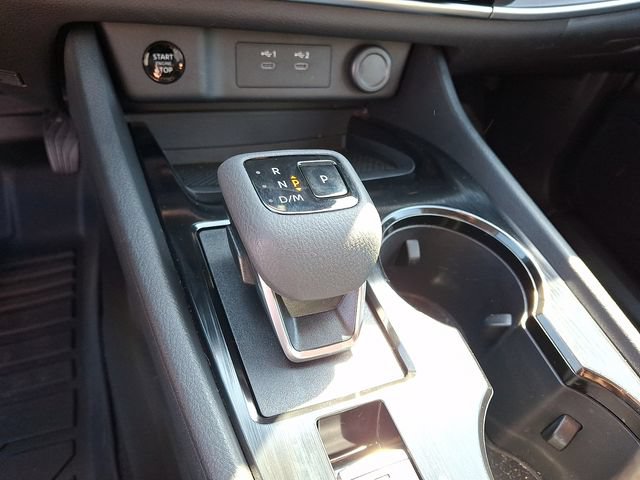Certified 2026 Nissan Rogue SV FWD image 14