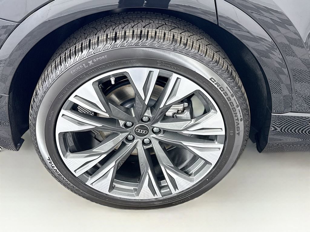 New 2026 Audi Q8 Premium Plus image 32