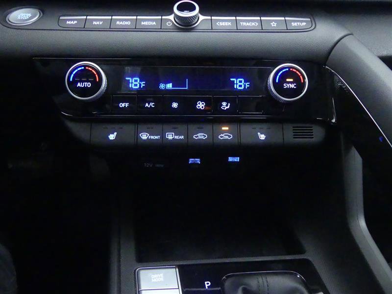 Used 2022 Hyundai Elantra Limited image 15