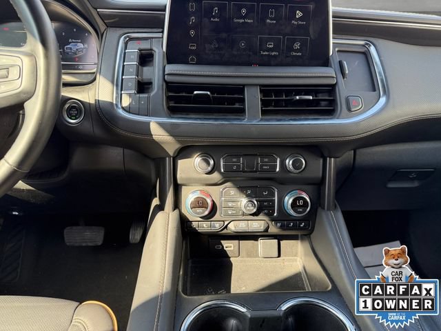 Used 2024 GMC Yukon AT4 w/ Technology Package AWD/4WD image 3