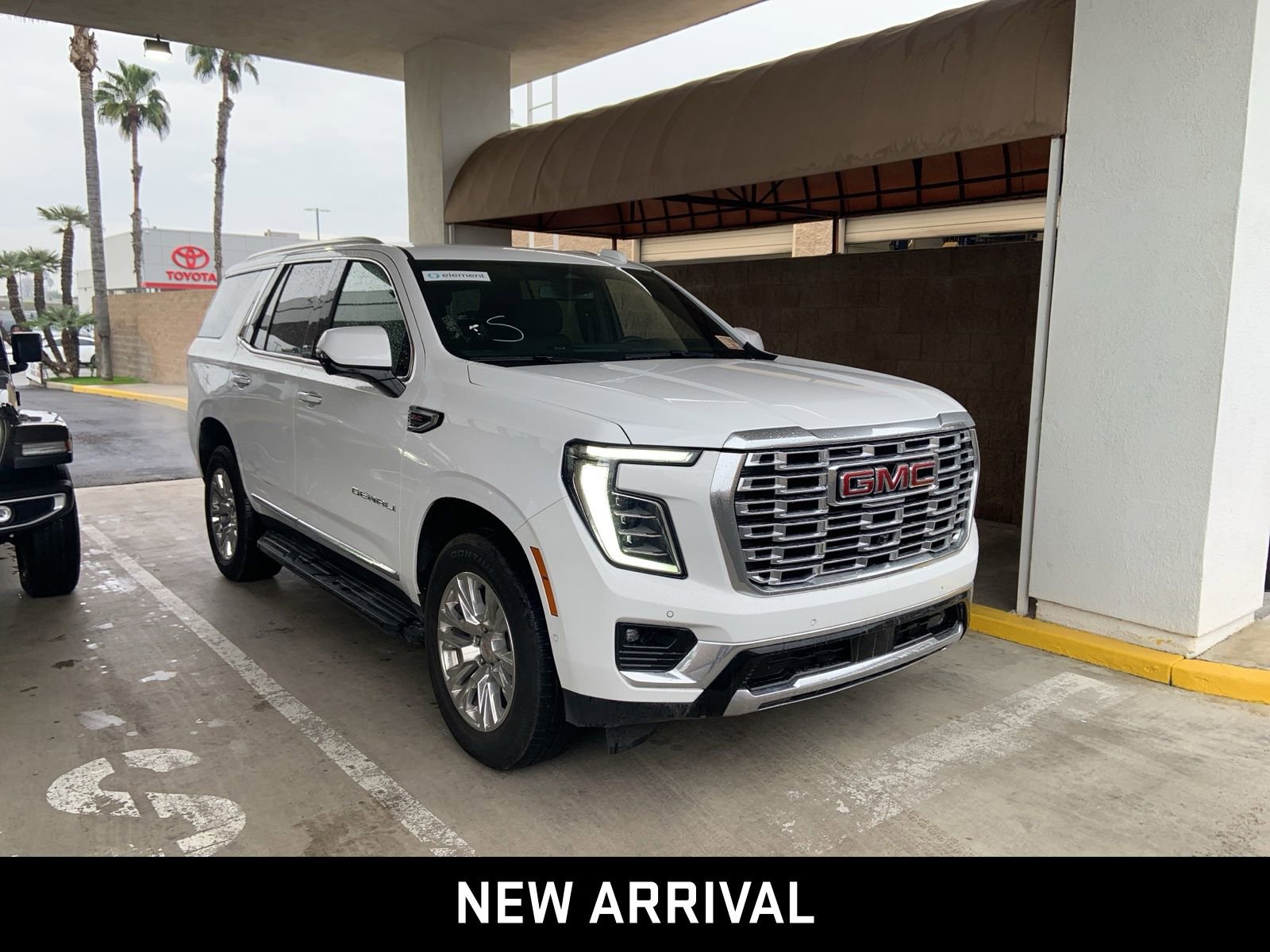 Certified 2025 GMC Yukon Denali image 4