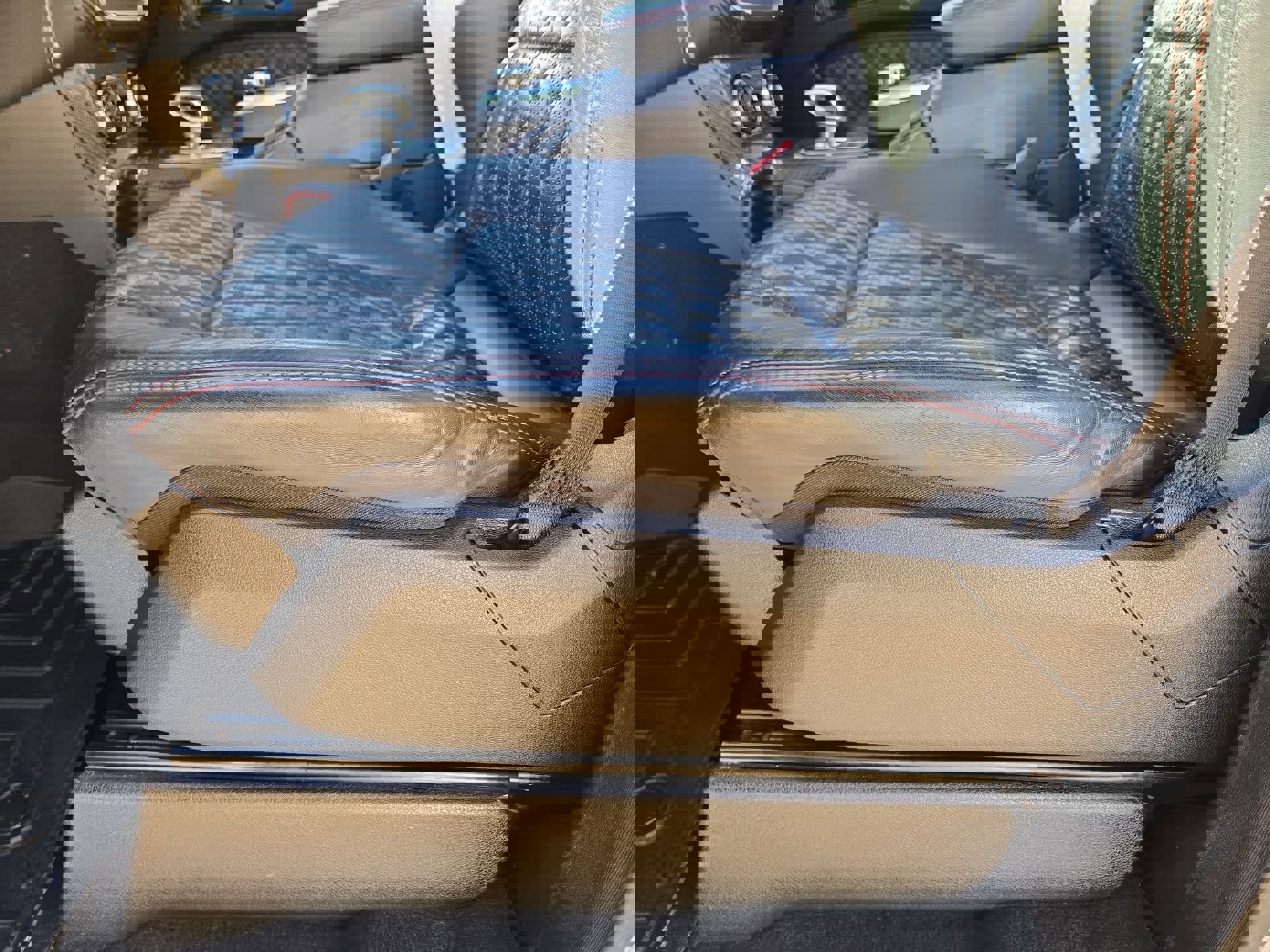 Used 2017 Mercedes-Benz G 63 AMG 4MATIC image 17