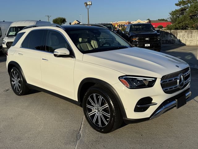 Used 2024 Mercedes-Benz GLE 450 4MATIC image 3