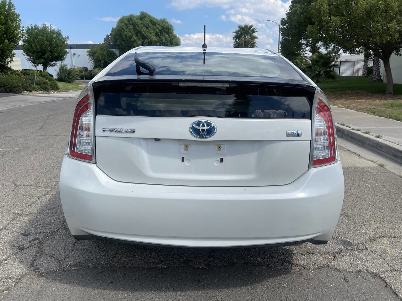 Used 2015 Toyota Prius Three image 6