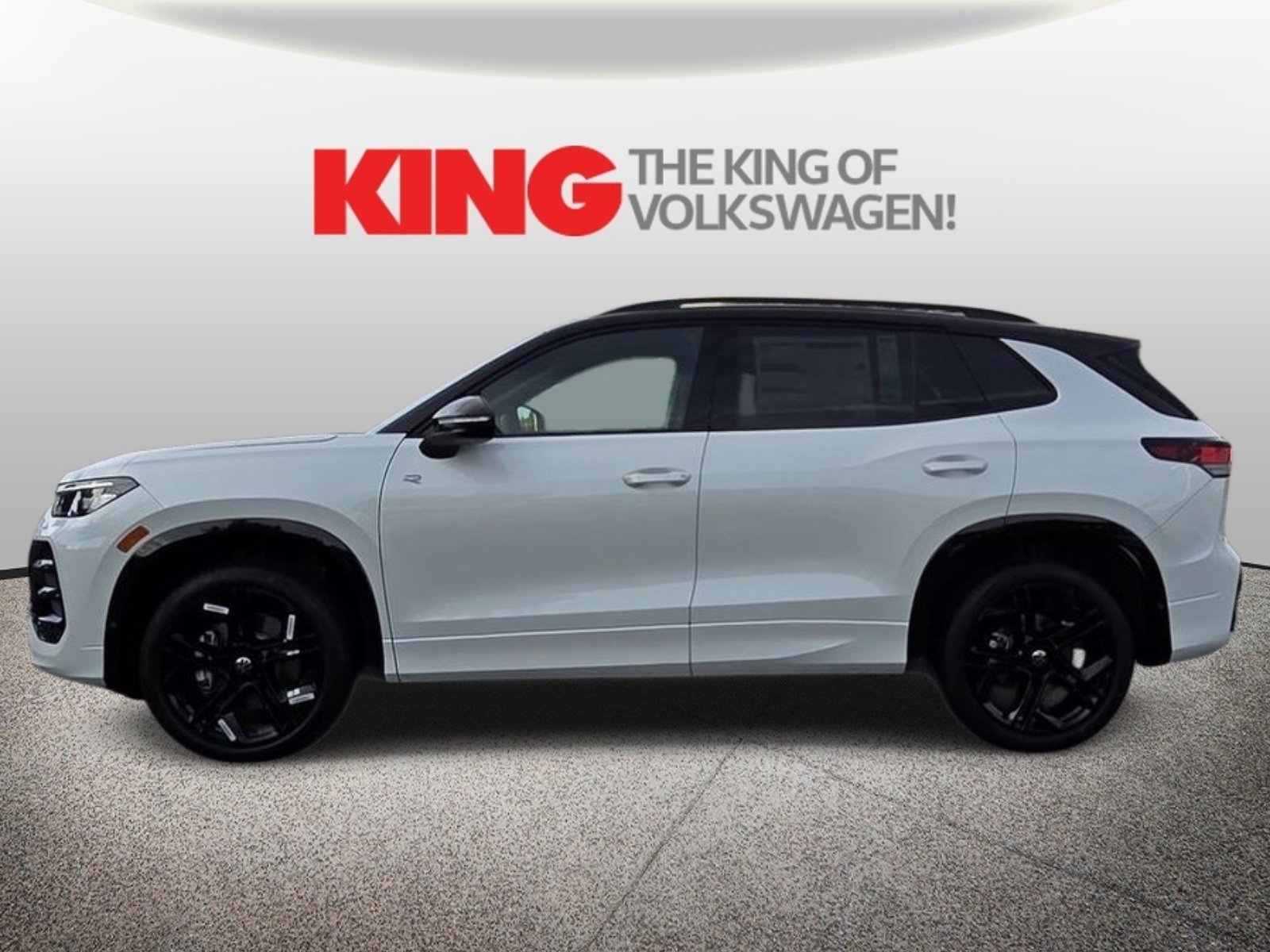 New 2026 Volkswagen Tiguan SE R-Line AWD/4WD image 7