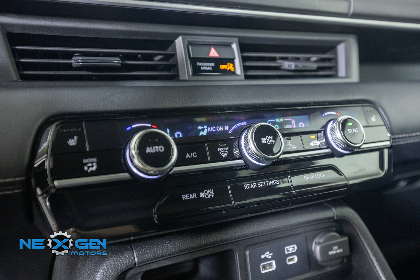 Used 2025 Honda Pilot Touring image 21