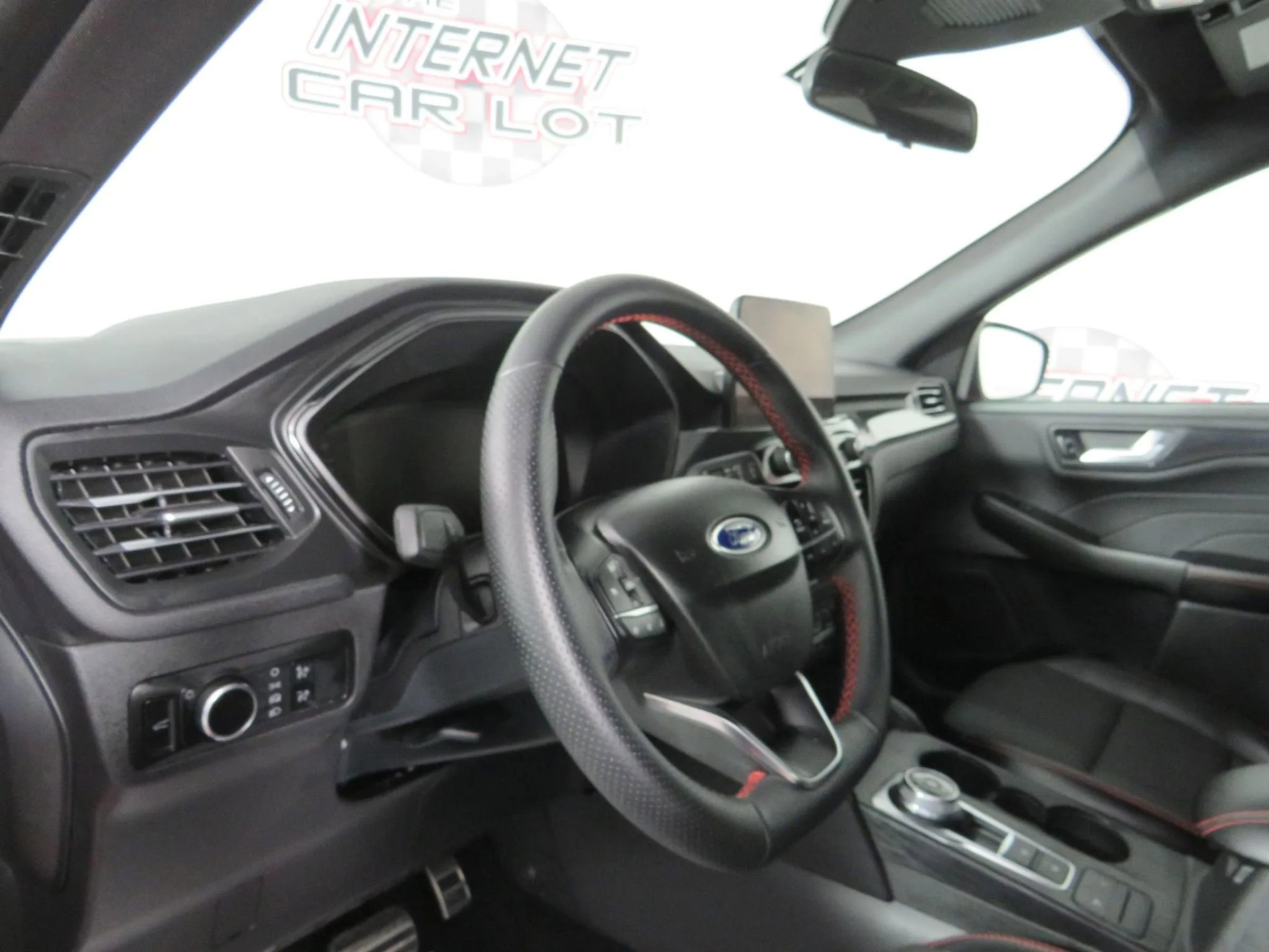 Used 2024 Ford Escape ST-Line FWD image 10