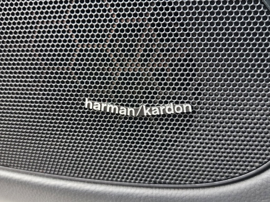 Used 2009 Mercedes-Benz SL 550 image 17