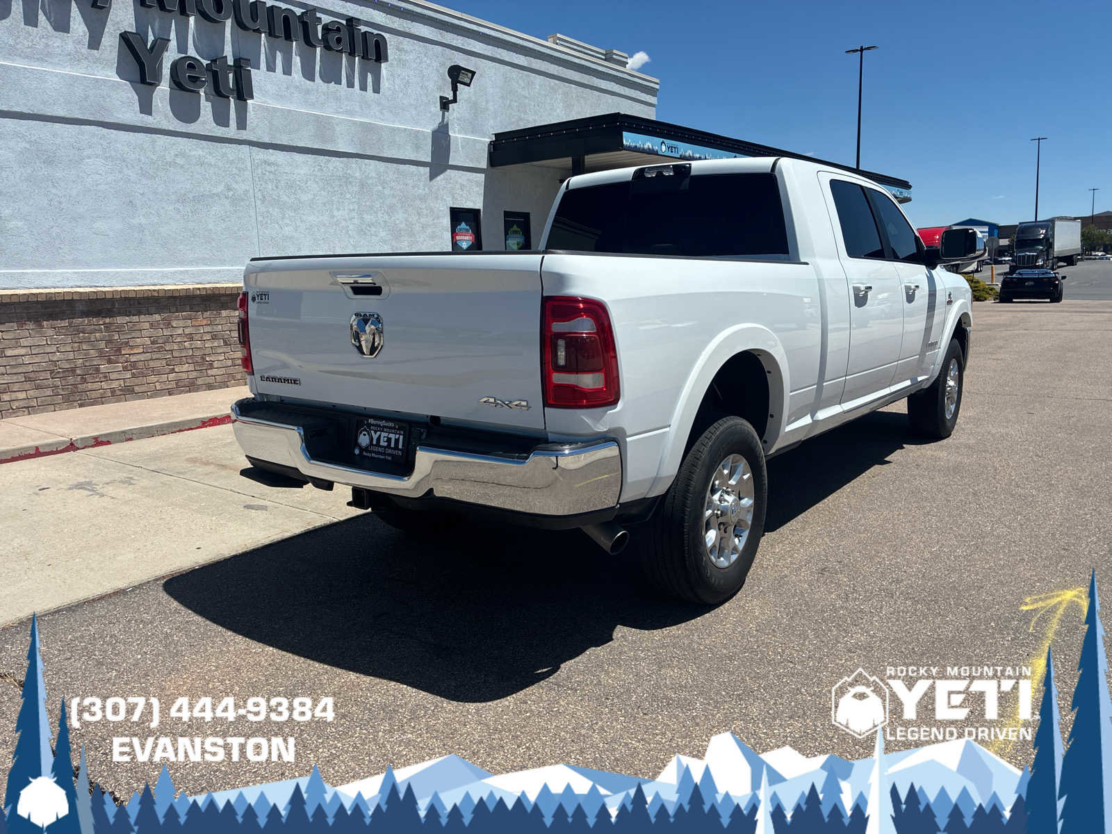 Used 2022 RAM 2500 Laramie AWD/4WD image 3