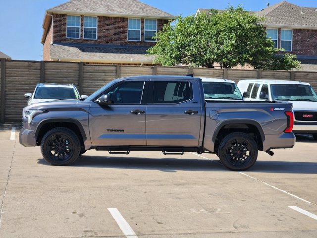 Used 2022 Toyota Tundra SR5 AWD/4WD image 13