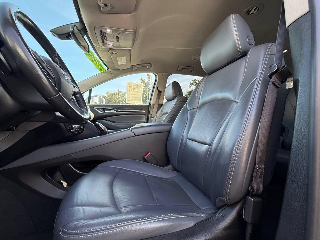 Used 2019 Buick Enclave Essence FWD image 37