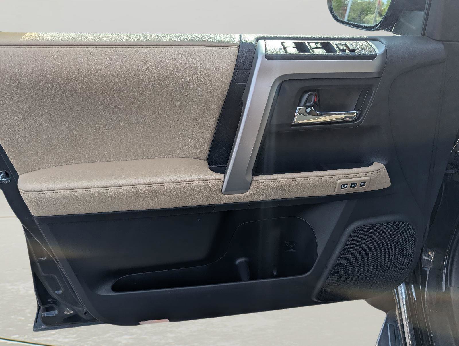 Used 2023 Toyota 4Runner Limited AWD/4WD image 7