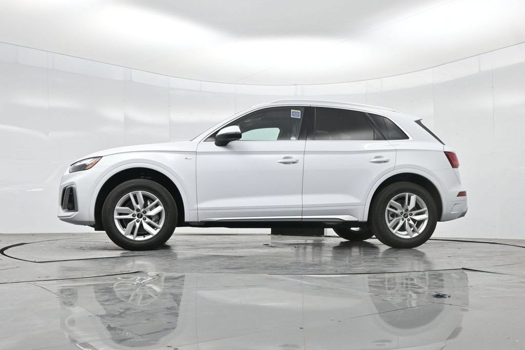 Used 2023 Audi Q5 2.0T Premium w/ Convenience Package AWD/4WD image 7