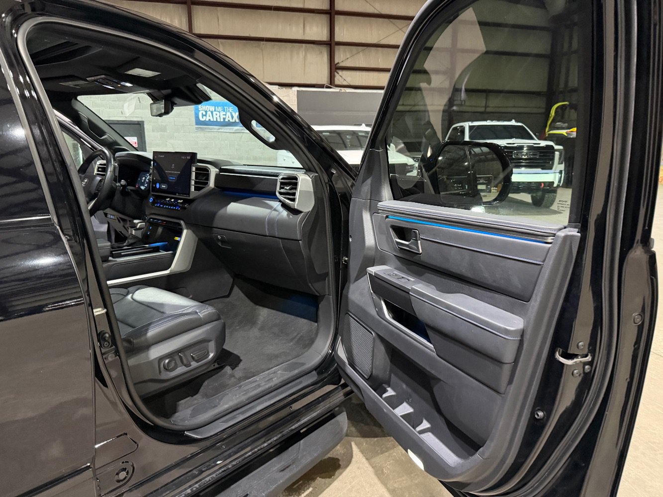 Used 2023 Toyota Tundra Platinum AWD/4WD image 25