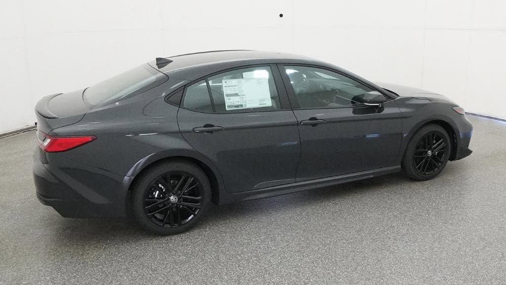 New 2026 Toyota Camry SE FWD image 10
