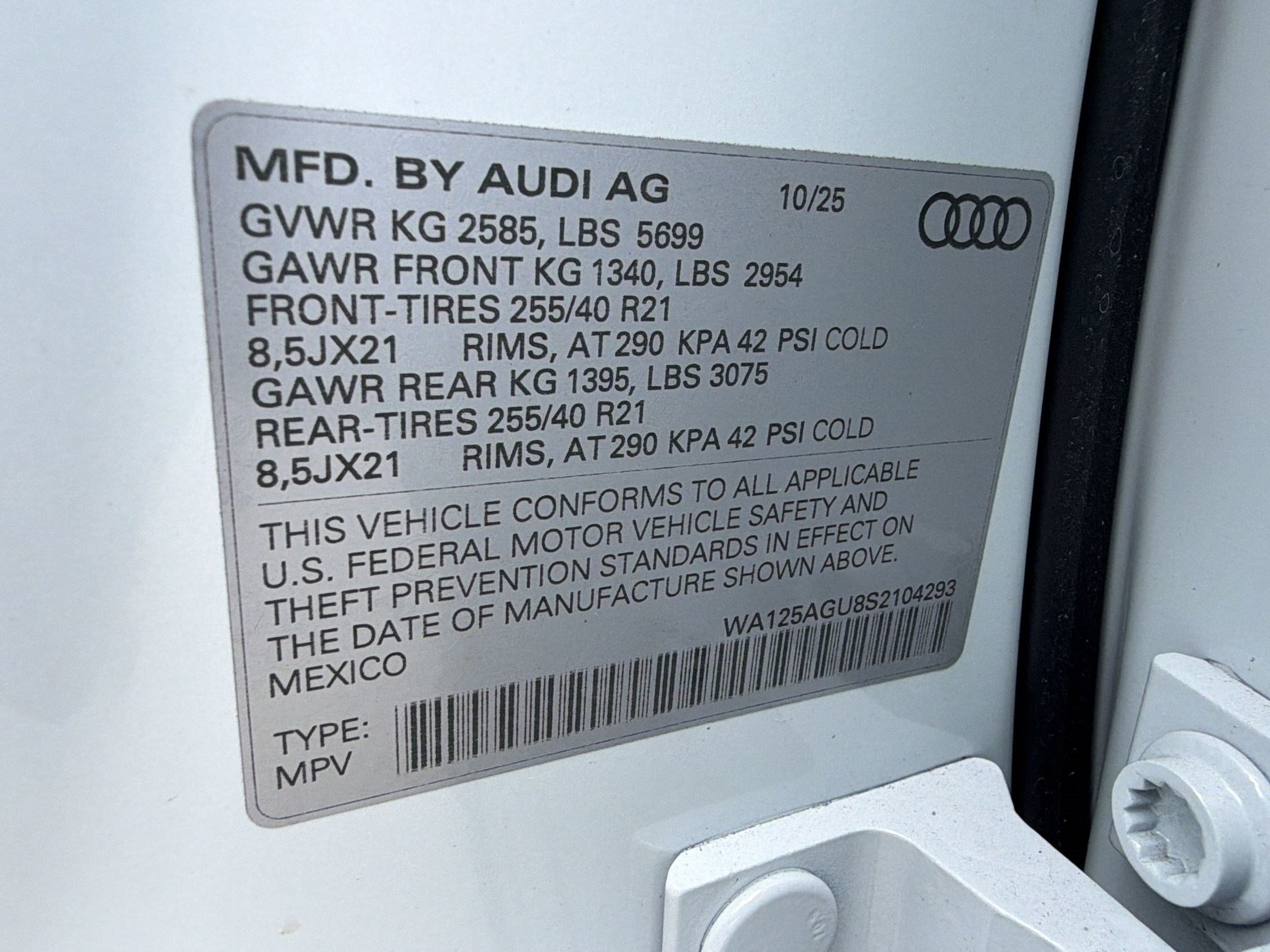 Used 2025 Audi SQ5 Premium Plus AWD/4WD image 22