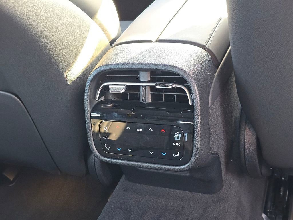 New 2026 Mercedes-Benz E 53 AMG e 4MATIC Sedan image 19