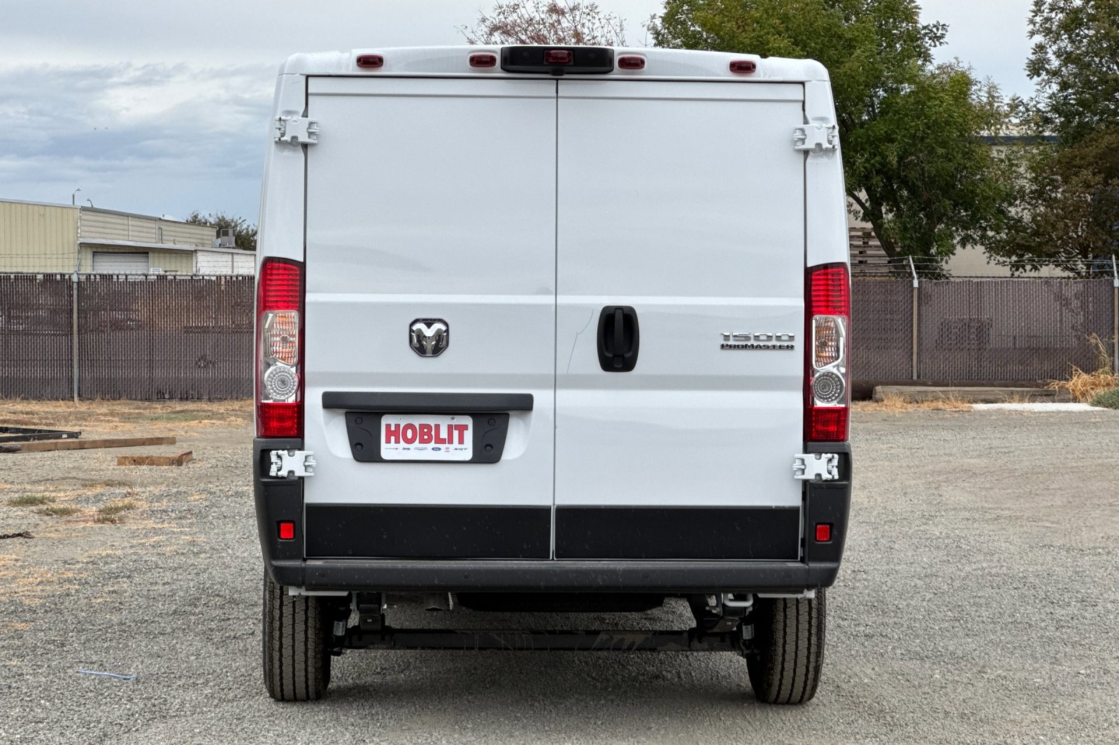 New 2026 RAM ProMaster 1500 w/ Quick Order Package 22G SLT image 4