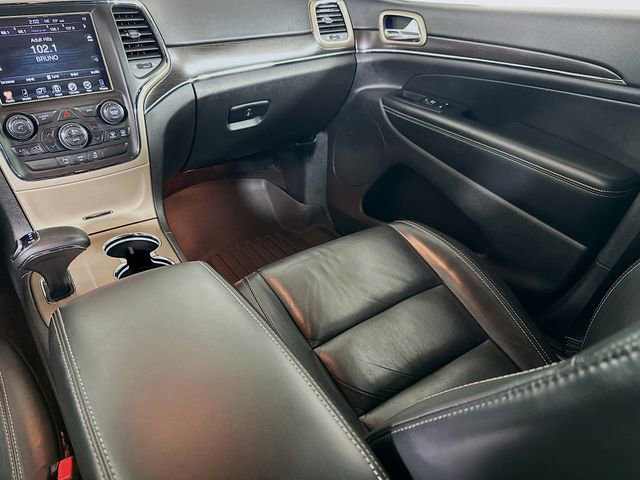 Used 2015 Jeep Grand Cherokee Limited w/ Trailer Tow Group IV image 25