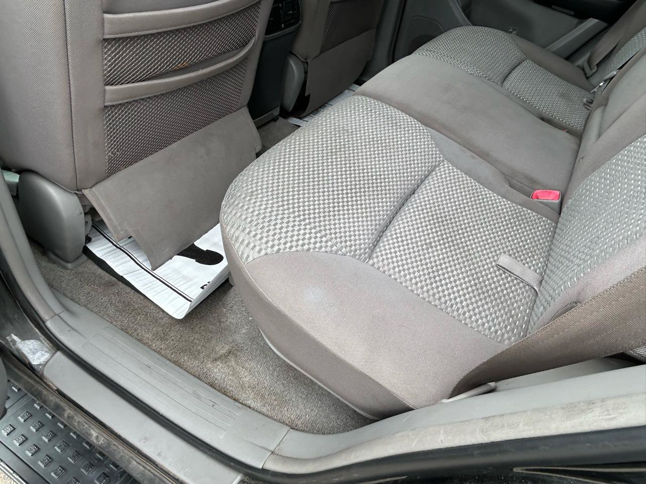Used 2007 Toyota 4Runner SR5 AWD/4WD image 9