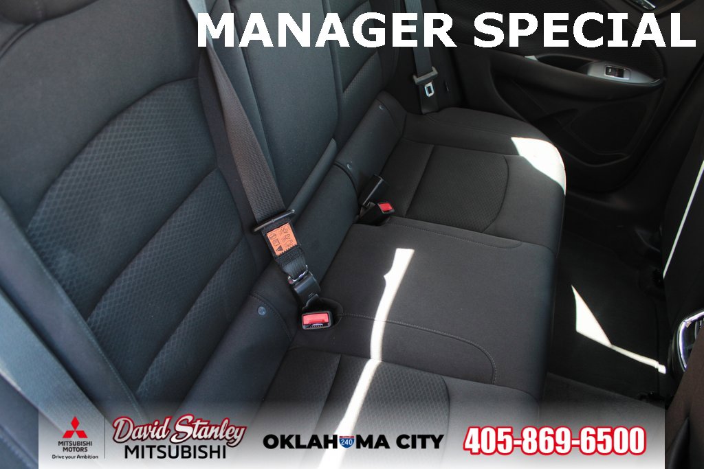 Used 2023 Chevrolet Malibu LT image 8