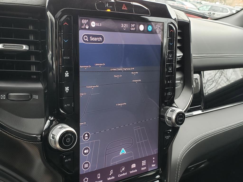 Used 2025 RAM 1500 Limited w/ Bed Utility Group image 25