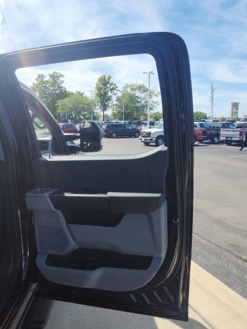 New 2026 Ford F250 XL w/ XL Chrome Package image 30