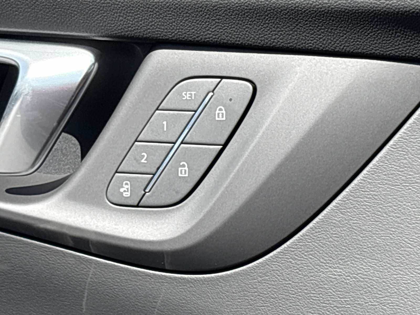 New 2027 Buick Enclave Sport Touring w/ Power Package FWD image 15
