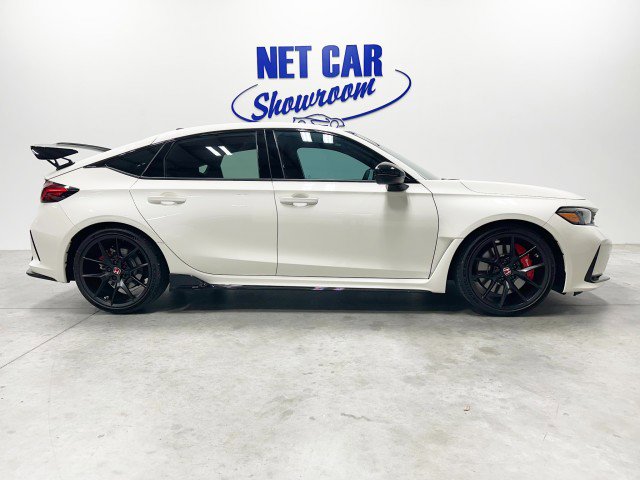 Used 2025 Honda Civic Type R image 3