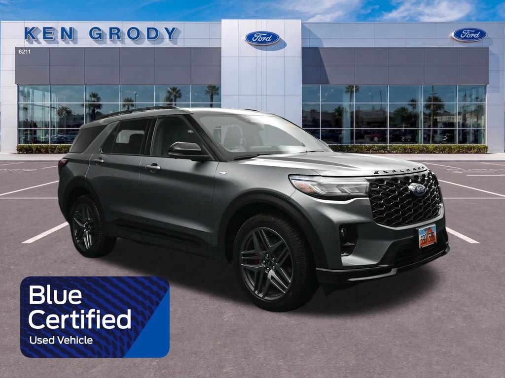 Used 2025 Ford Explorer ST-Line w/ ST-Line Street Pack