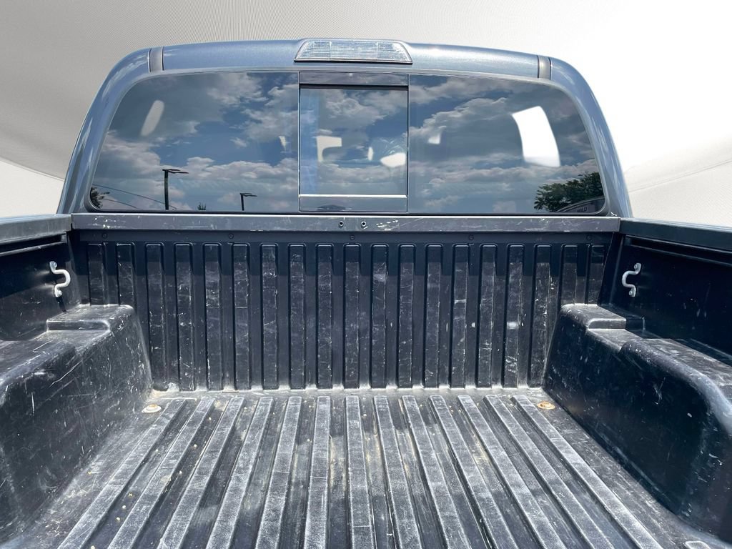 Used 2023 Toyota Tacoma SR5 AWD/4WD image 12