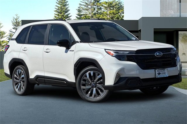 New 2025 Subaru Forester Touring image 2