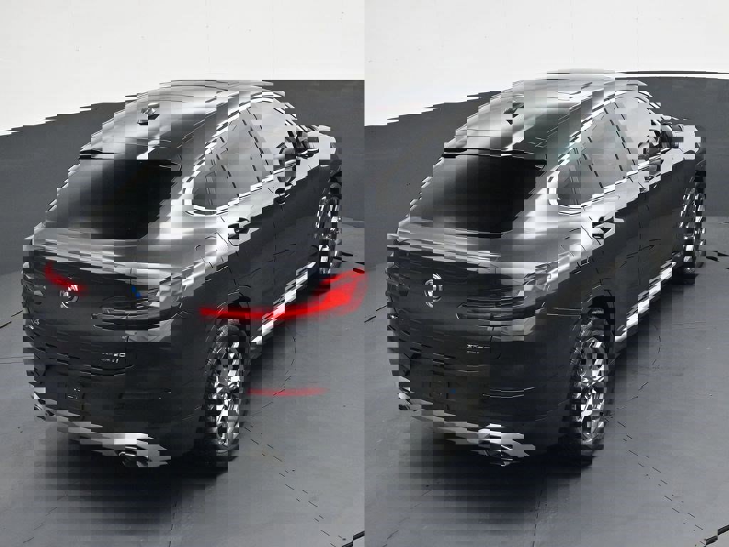 Used 2025 BMW X4 xDrive30i image 20