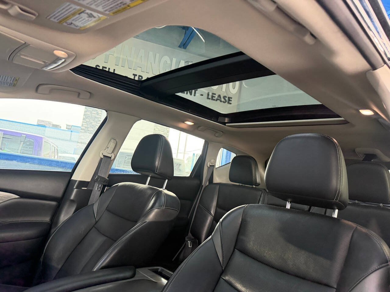 Used 2016 Nissan Murano SL AWD/4WD image 16