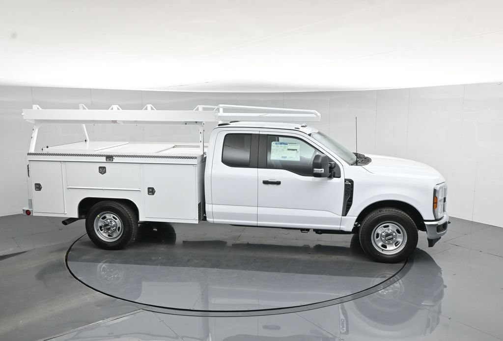 New 2026 Ford F350 XL w/ XL Chrome Package RWD image 62