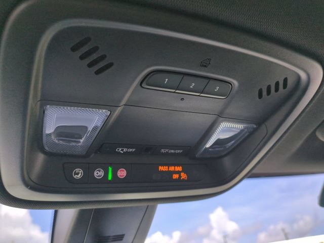 Certified 2023 Chevrolet Traverse LT FWD image 24
