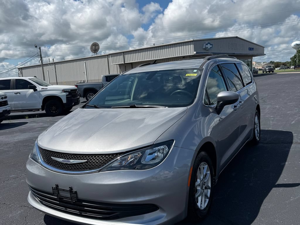 Used 2020 Chrysler Voyager Lxi FWD image 41