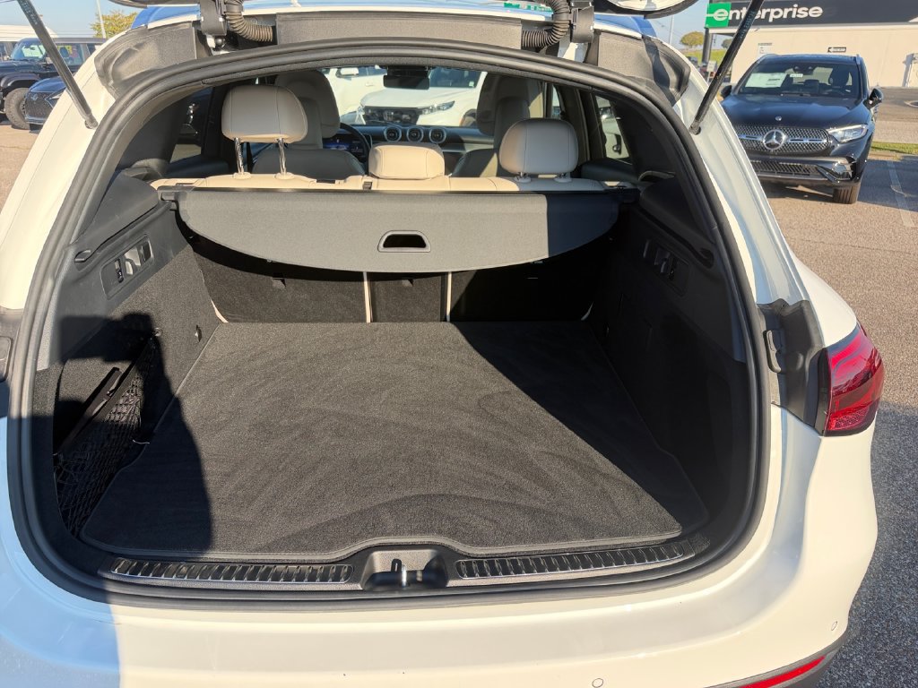 Certified 2025 Mercedes-Benz GLC 300 image 22
