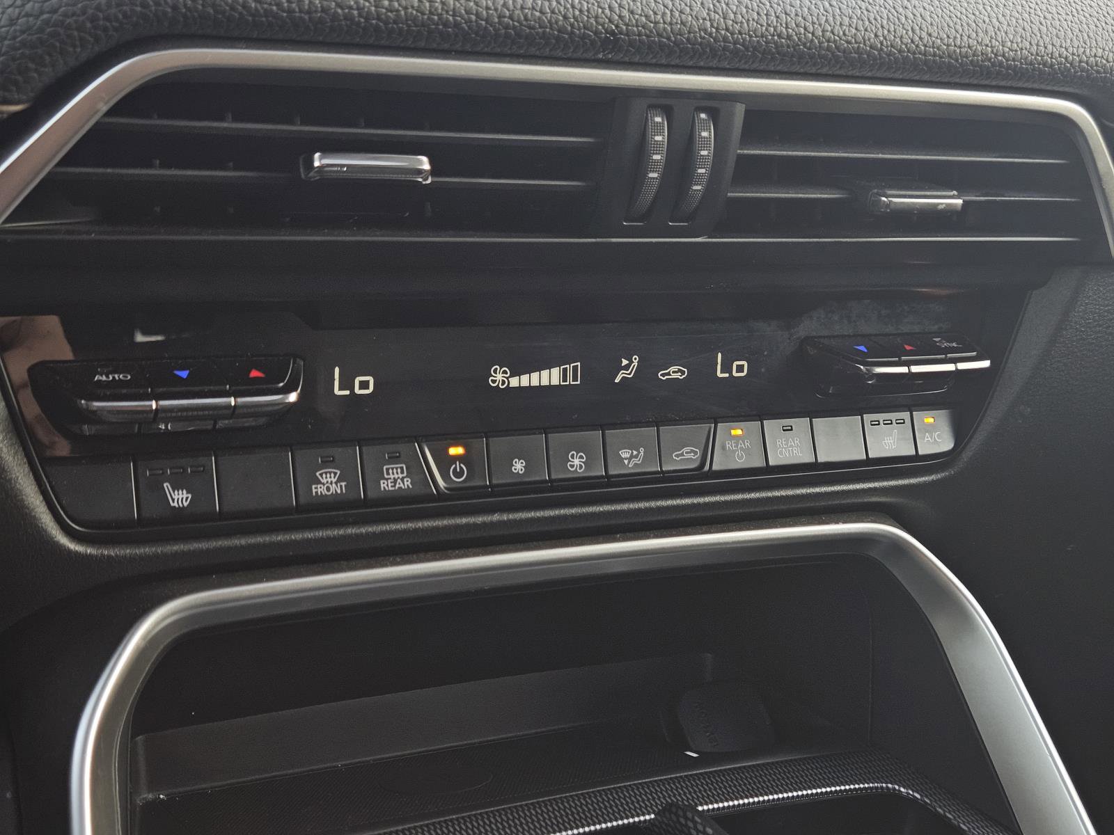 Used 2024 MAZDA CX-90 3.3 Turbo w/ Preferred Plus image 24