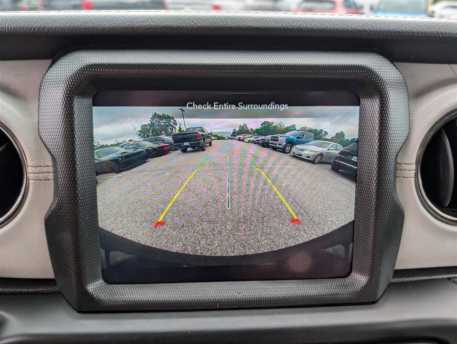 Used 2021 Jeep Wrangler Unlimited Sahara image 23