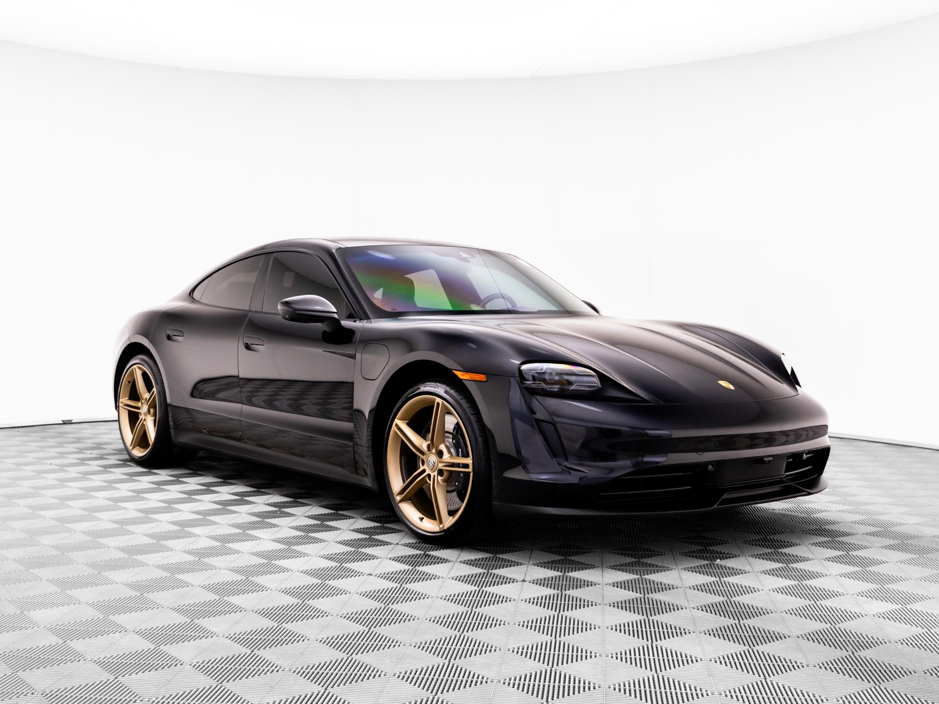 Certified 2021 Porsche Taycan 4S AWD/4WD image 6