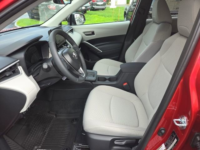 New 2026 Toyota Corolla Cross LE image 9