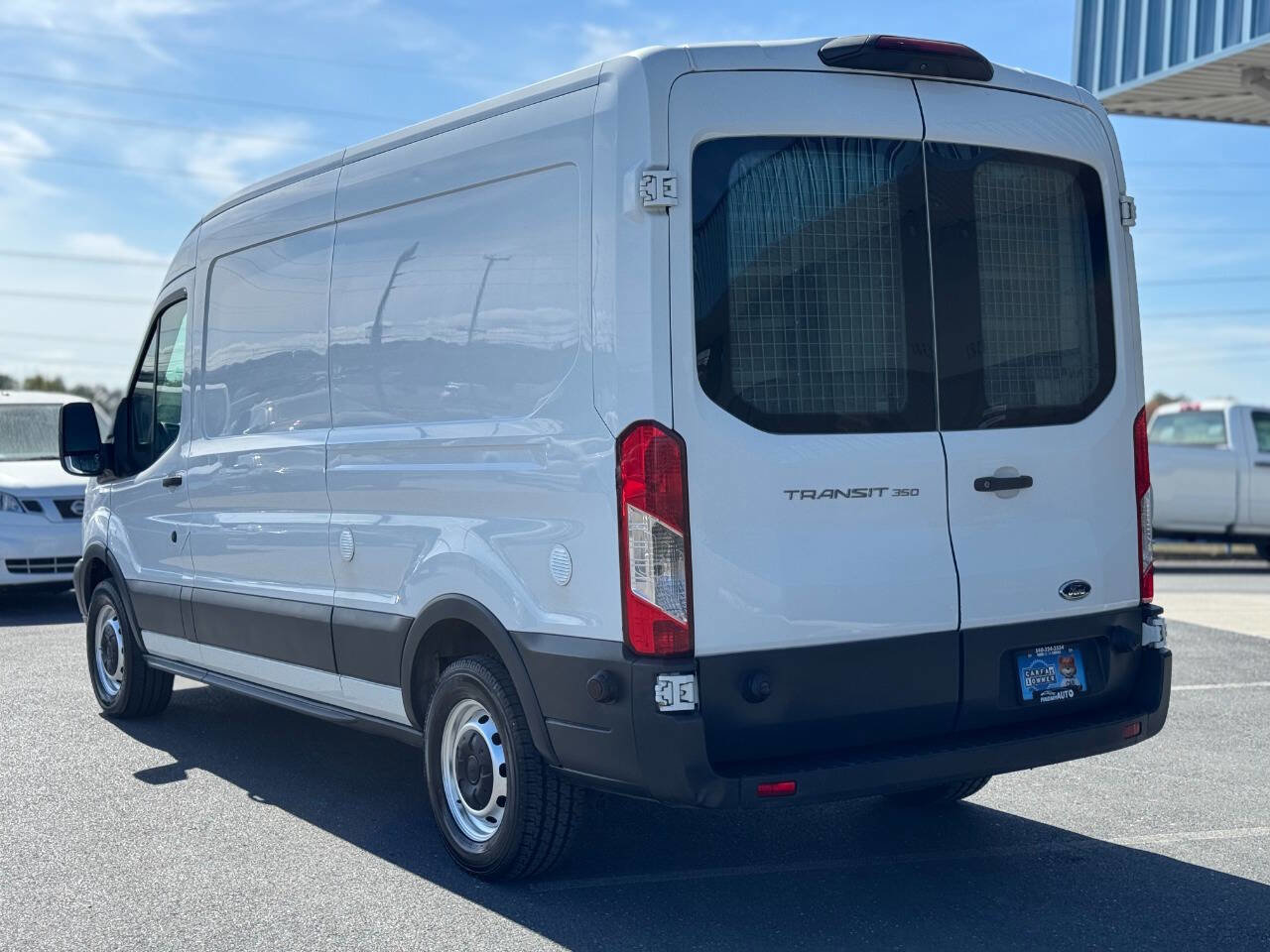 Used 2018 Ford Transit 350 148 Medium Roof RWD image 3