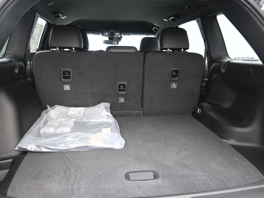 New 2025 Jeep Grand Cherokee Limited w/ Black Appearance Package image 24